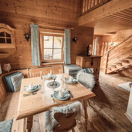 Almdorf Tirol Wildschoenau ニーデラウ